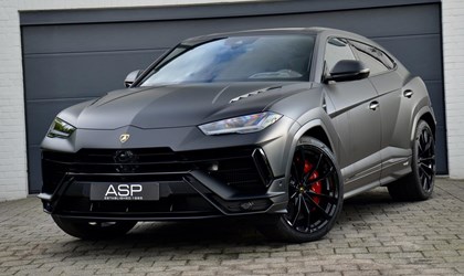 Lamborghini URUS