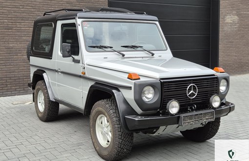 Mercedes-Benz G 230