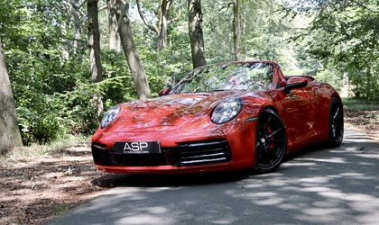 Porsche 992