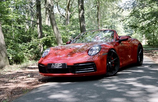Porsche 992